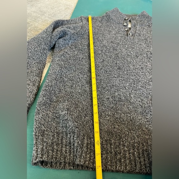 L.L. Bean Men’s 100% Gray Lambs Wool Sweater Pullover Henley Size XL Classic - Picture 8 of 8